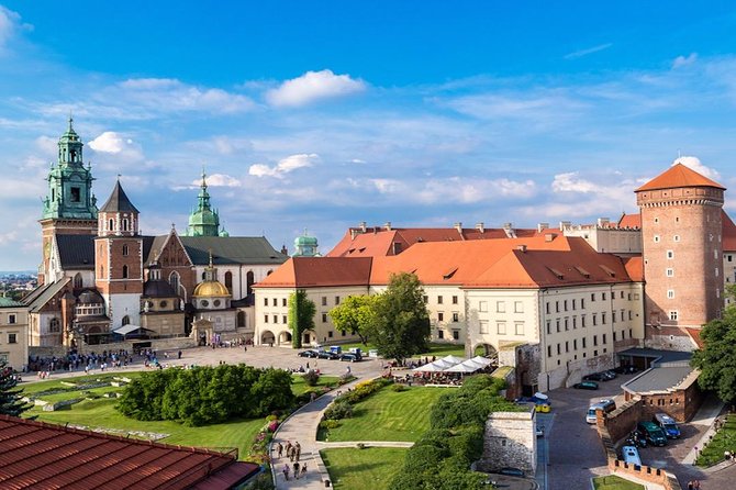 Krakow: Wawel Castle & Cathedral Guided Tour - Why Wawel Castle matters in Krakow