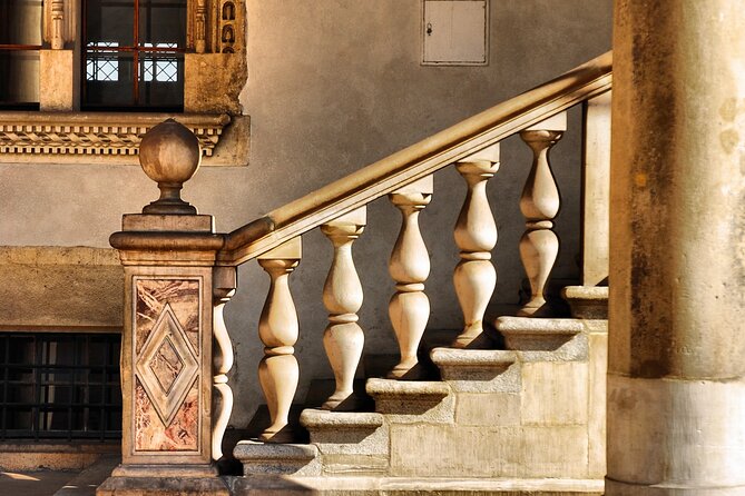 Krakow: Wawel Castle & Cathedral Guided Tour - Who will get the most from this tour
