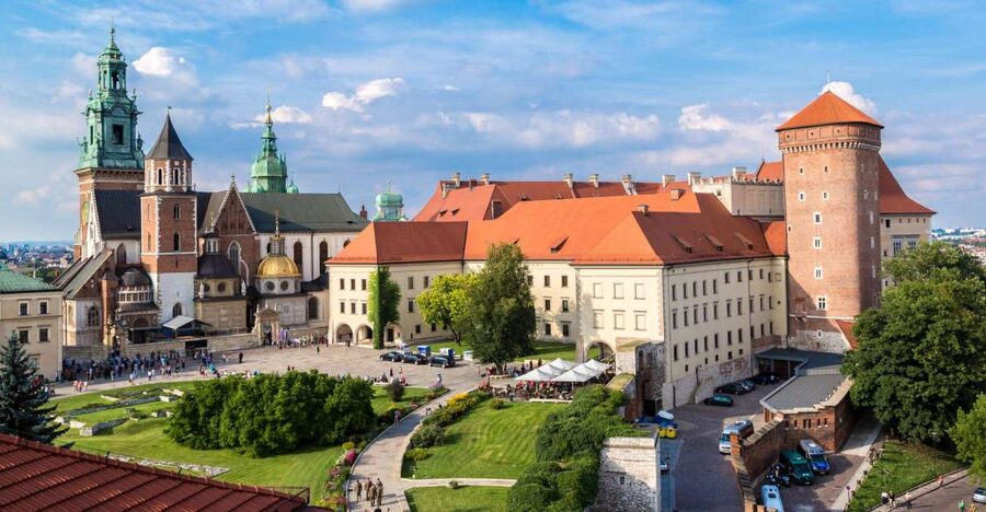 Krakow: Wawel Castle, Cathedral, Salt Mine, and Lunch - Wieliczka Salt Mine, an underground world carved by hand