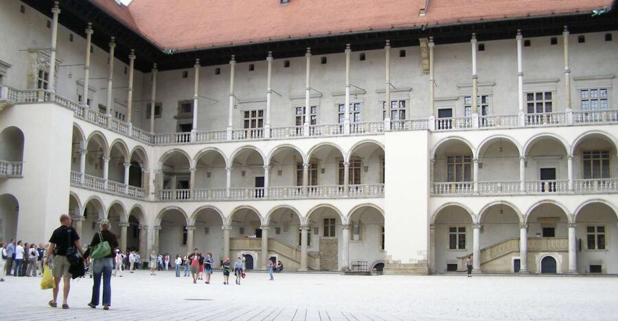 Krakow: Wawel Castle Guided Tour - Key points to know before booking