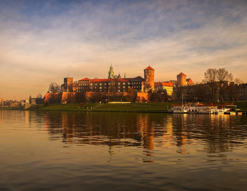 Krakow: Wawel Castle Guided Tour with Entry Tickets - Who should book this Wawel Castle tour?
