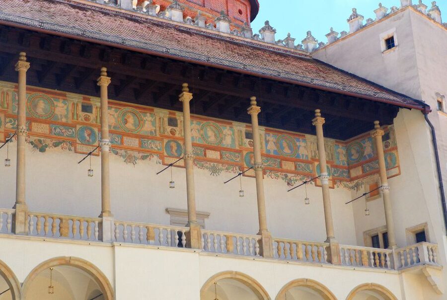 Krakow: Wawel Castle Guided Tour with Entry Tickets - Art, archaeology, and the Ottoman tent collection