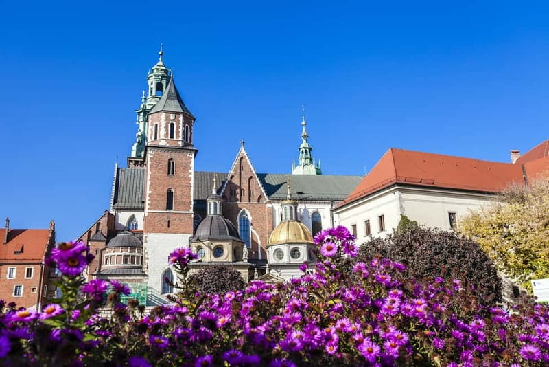 Krakow: Wawel Hill Audioguide Tour - Why the self-guided format works