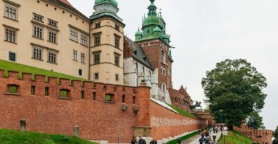Krakow: Wawel Royal Hill with Optional Castle and Cathedral
