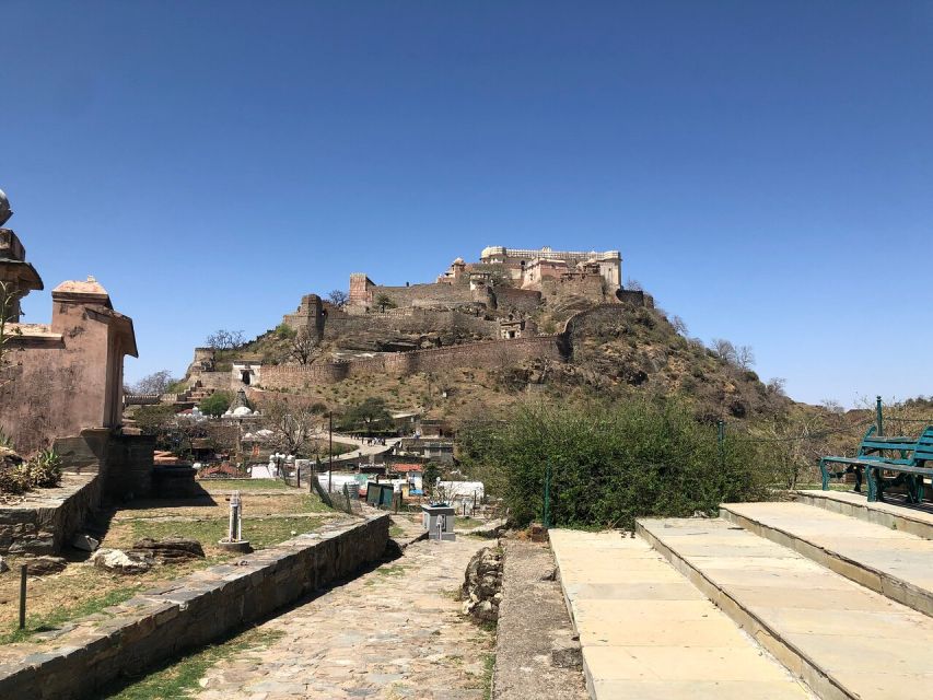Kumbhalgarh Fort and Jain Temple from Jodhpur To Udaipur - Kumbhalgarh Fort and its long stone walls