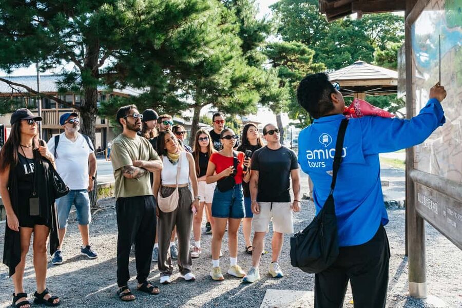 Kyoto: Nijo Castle, Kiyomizu & Fushimi Inari Guided Tour - Nijo Castle and its nightingale floors
