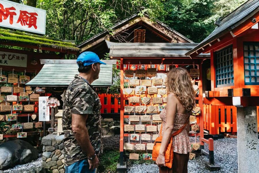 Kyoto: Nijo Castle, Kiyomizu & Fushimi Inari Guided Tour - Starting at Hotel Keihan Kyoto Grande