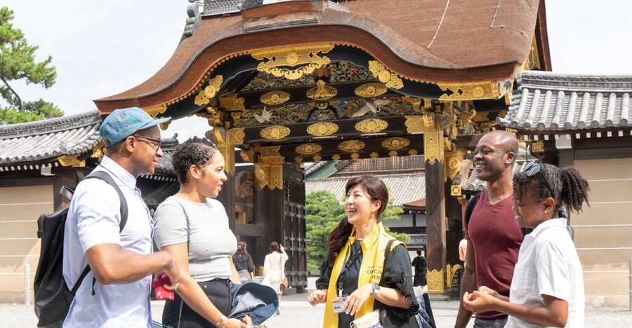 Kyoto: Nijo-jo Castle and Ninomaru Palace Guided Tour - Why Nijo Castle is worth your time
