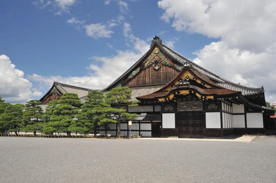 Kyoto: Nijo-jo Castle and Ninomaru Palace Guided Tour - Is $16 a good value?