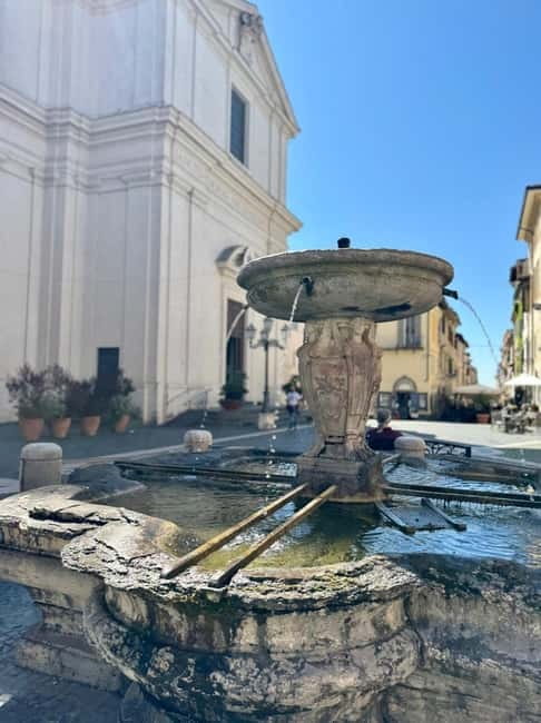 Laudato Si: Castel Gandolfo and the Gardens of the Papal Villas - A calm pace, with room for photos