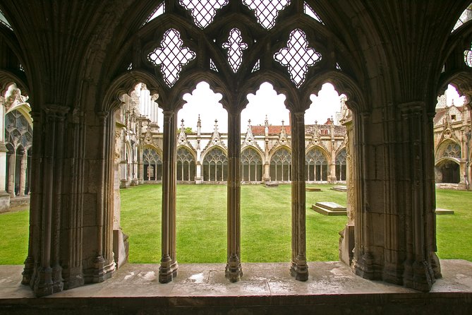 Leeds Castle, Canterbury Cathedral and Cliffs of Dover Day Trip - What the guide and driver add to the day