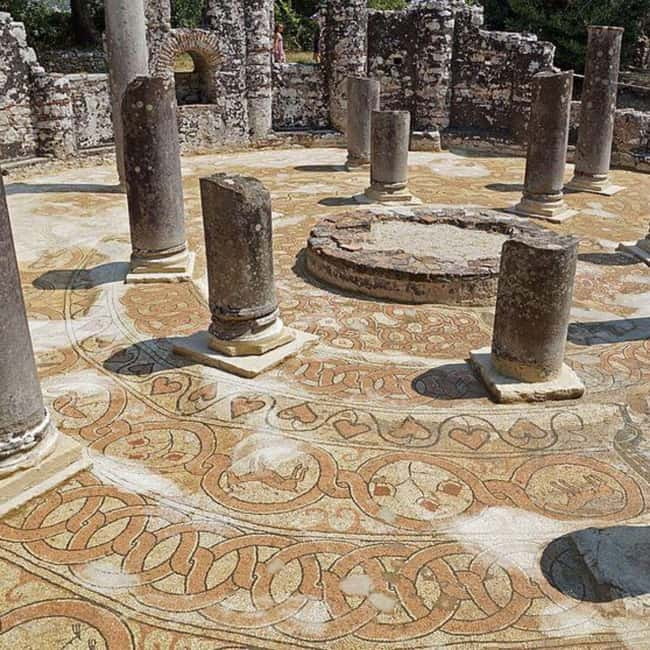 Lekuresi Castle-Ksamil-Butrint - Quick take: the three best stops in one half-day