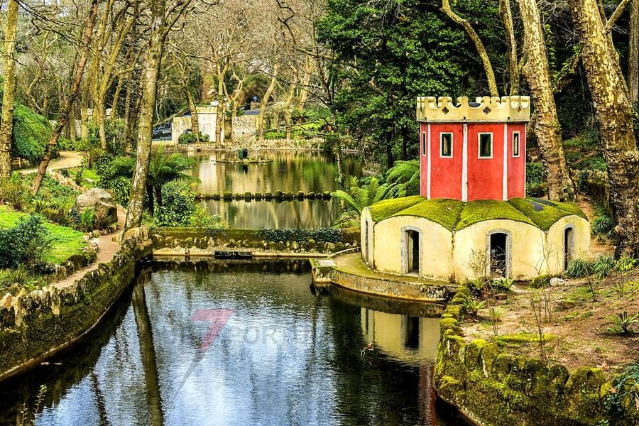 Lisbon: Pena Palace, Moorish Castle, Qta. Regaleira & Sintra - Pena Palace and its gardens