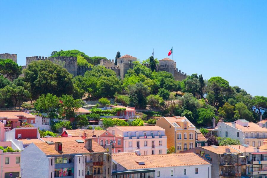 Lisbon: São Jorge Castle E-Ticket and Audio Guide - Walls, towers, and the Ulysses Tower