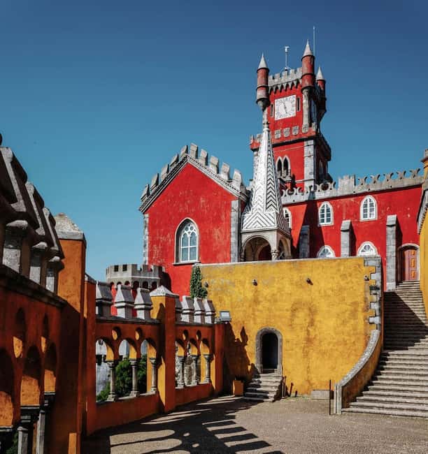Lisbon: Sintra, Pena, Moorish Castle, Cabo Da Roca & Cascais - Weather, closures, and practical limits