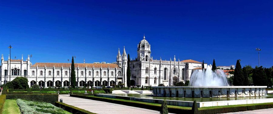 Lisbon Tour: Cristo Rei, Belem, São Jorge Castle, 360°View. - Lisbon’s viewpoints from São Pedro to Eduardo VII Park
