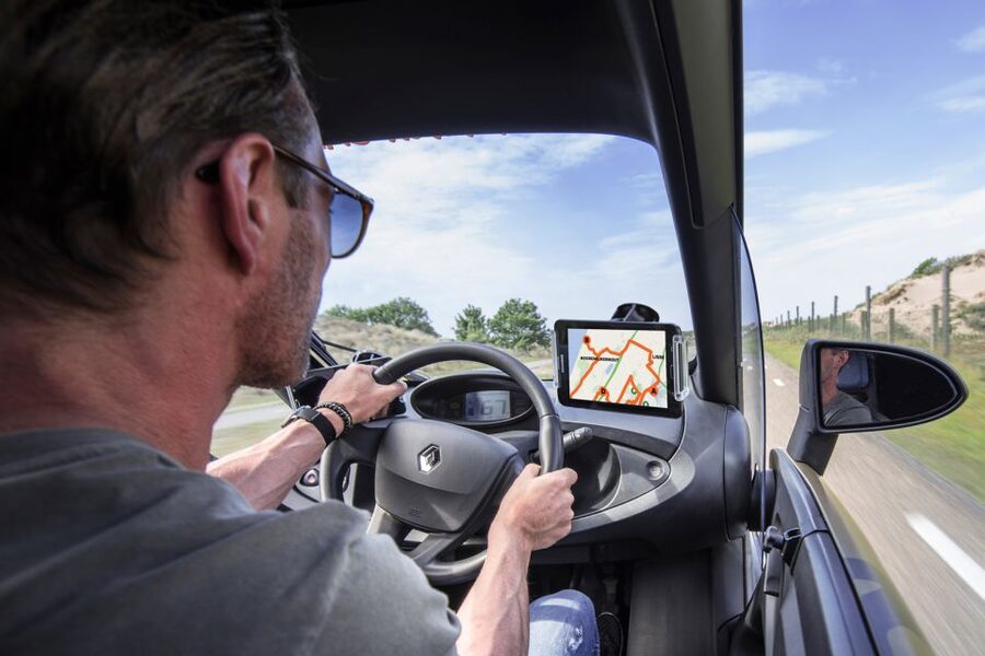 Lisse: Drive-it-Yourself History and Castle Audio Tour - Key points to know before you book