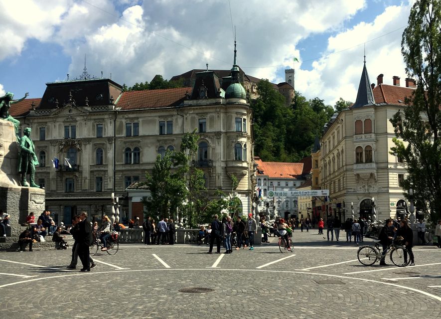Ljubljana and Ljubljana Castle Sightseeing Tour - Riding the funicular to Ljubljana Castle