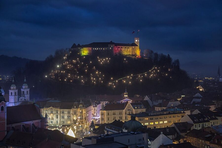 Ljubljana: Castle Entry Ticket with Optional Funicular Ride - How long should you allow?