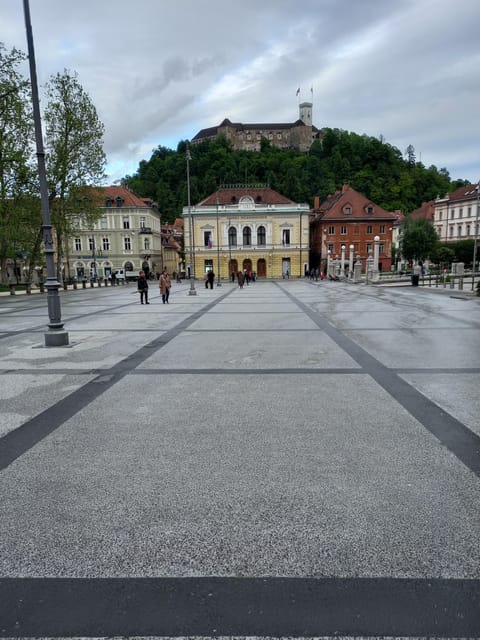 Ljubljana wonderful castle on foot and new places :) - Returning through the Town Hall and old center