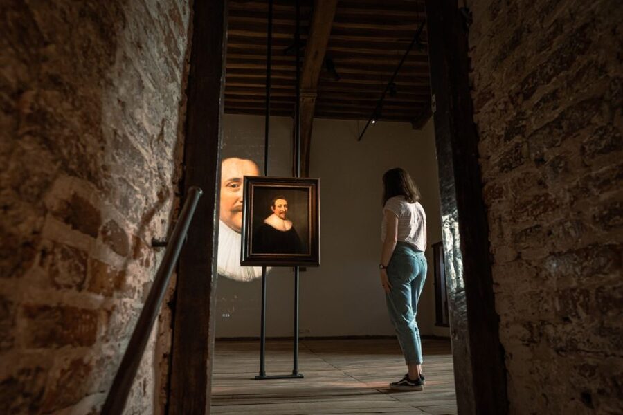 Loevestein Castle Entry Ticket - Who should book this experience?