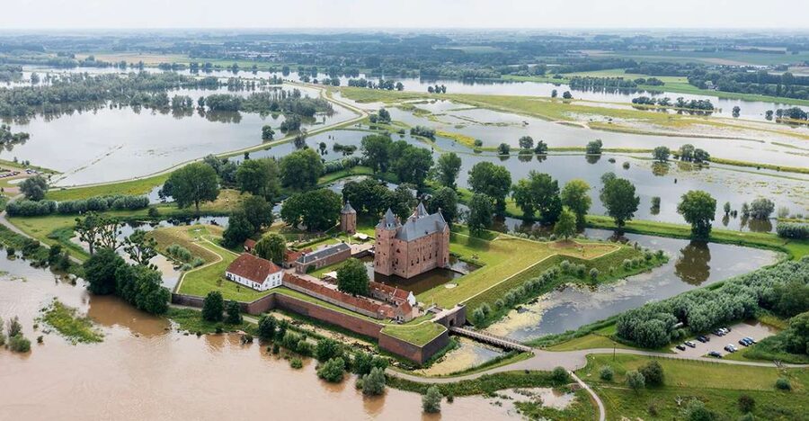 Loevestein Castle Entry Ticket - Exhibitions and guide stories