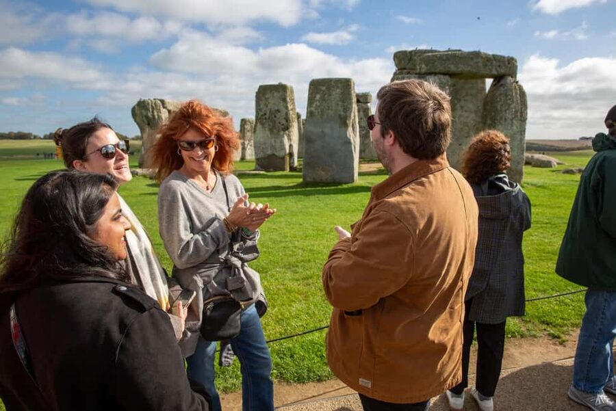 London: Stonehenge, Windsor Castle, Bath, Lacock & Pub Lunch - Four major sights in one very long day