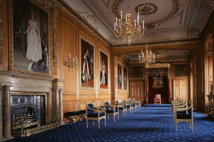 London: Stonehenge, Windsor Castle, Bath, Lacock & Pub Lunch - Walking, food, and practical planning