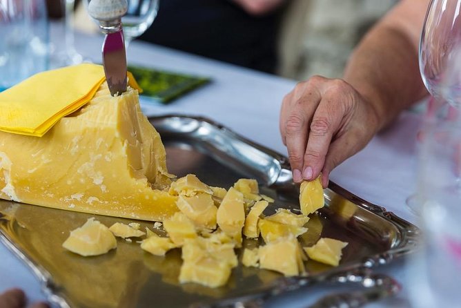 Lucerne CH Experience: Cheese, Chocolate, Chapel Bridge & Château - Price, timing, and practical value