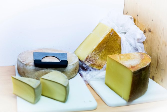Lucerne CH Experience: Cheese, Chocolate, Chapel Bridge & Château - Who should book this Lucerne experience?