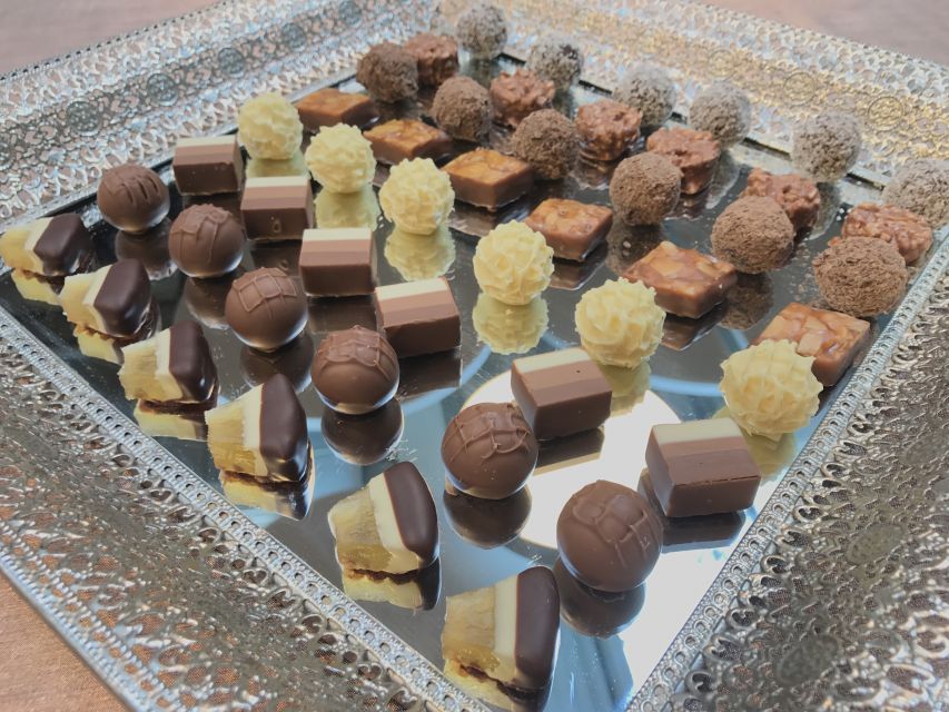 Lucerne CH Tour: Cheese, Chocolate, Chapel Bridge & Chateau - Who will enjoy this tour most?