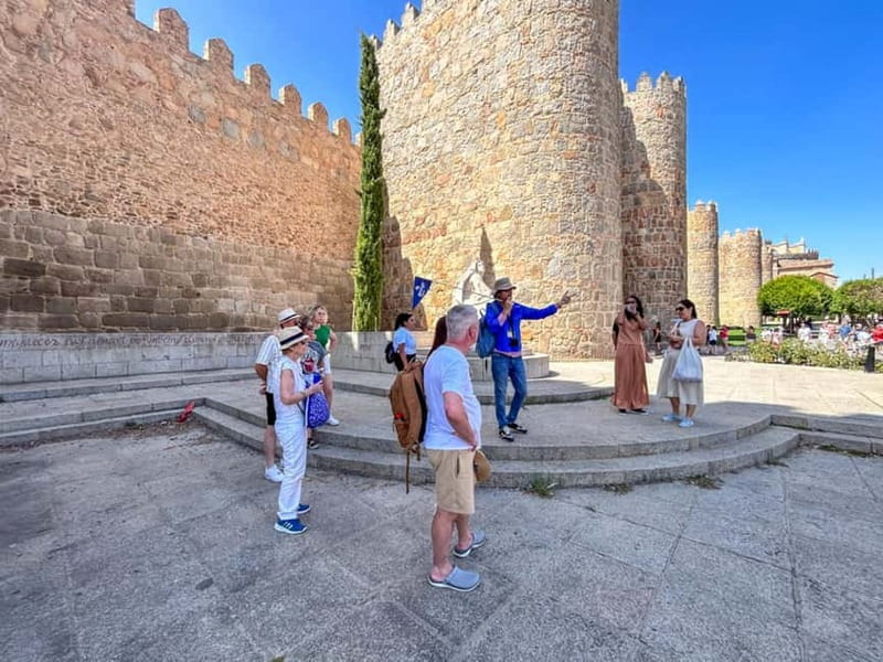 Madrid: Segovia & Ávila Full Day with Alcázar & Wall Tickets - The 90-minute ride to Segovia