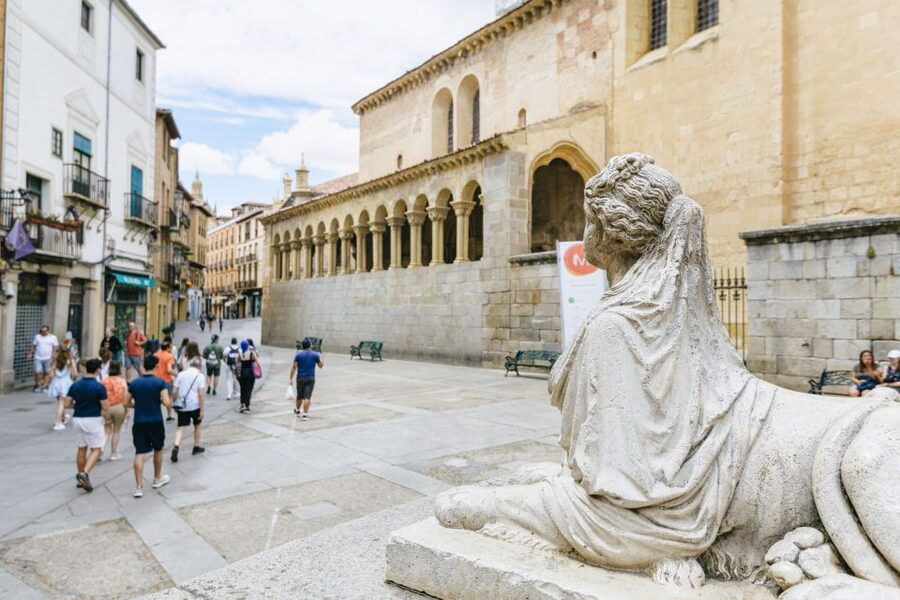 Madrid: Toledo & Segovia Tour w/ Cathedral, Alcazar & Lunch - How the guides shape the experience