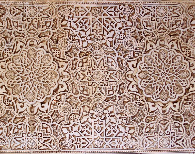 Malaga: Granada Day Trip with Alhambra, Palaces and Gardens - Who should book this Alhambra day trip?