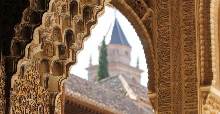 Malaga: Granada Day Trip with Alhambra, Palaces and Gardens - Leaving Malaga by included transport