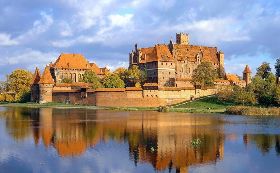 Malbork Castle Half Day Private Tour - Should you book the Malbork Castle private tour?