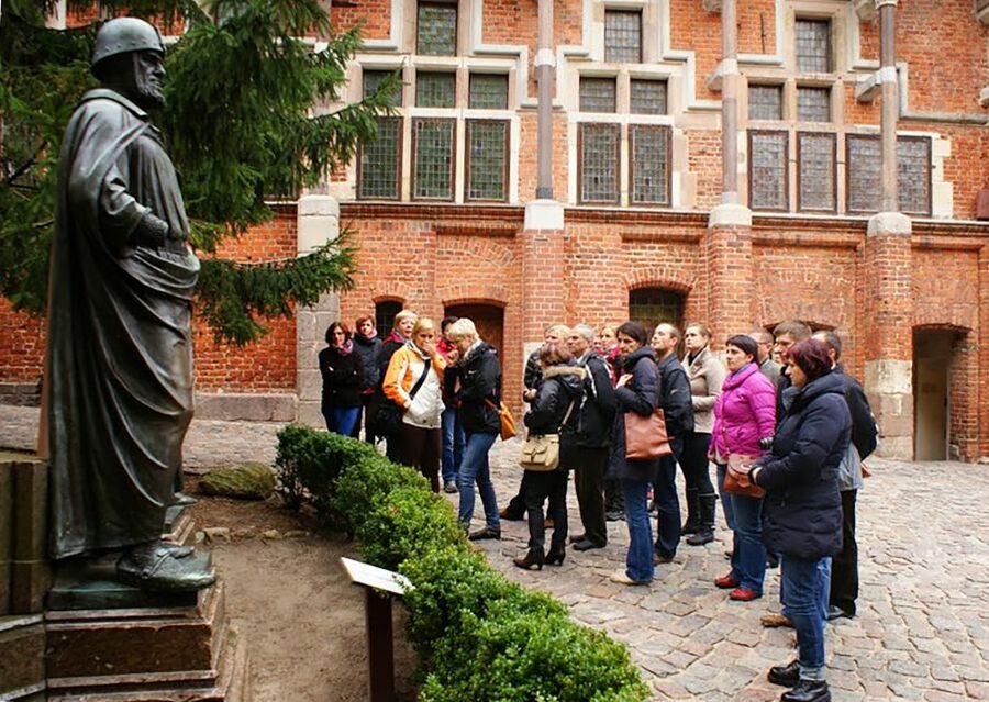 Malbork Castle Half Day Private Tour - Leaving Gdańsk with a private driver