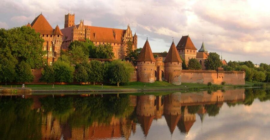 Malbork Castle Tour: 6-Hour Private Tour - Key points to know before you book