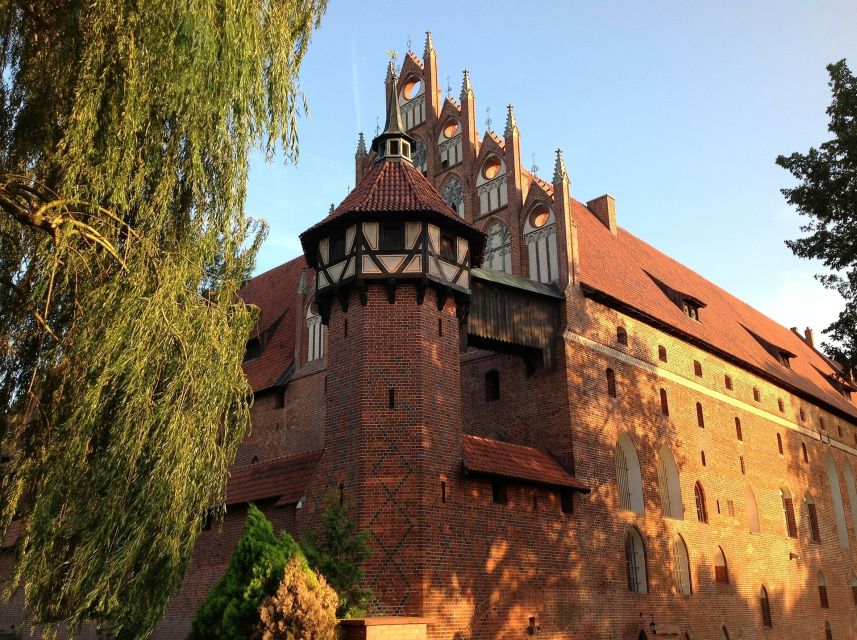 Malbork Castle Tour: 6-Hour Private Tour - Should you book the Malbork Castle tour?