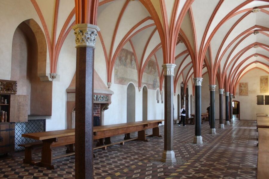 Malbork Castle Tour: 6-Hour Private Tour - Who will enjoy this private castle tour?