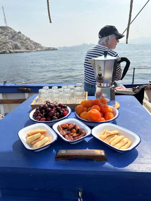 Marseille: Château d'If and Frioul Calanques Sailing Cruise - The Frioul archipelago and its rocky coves
