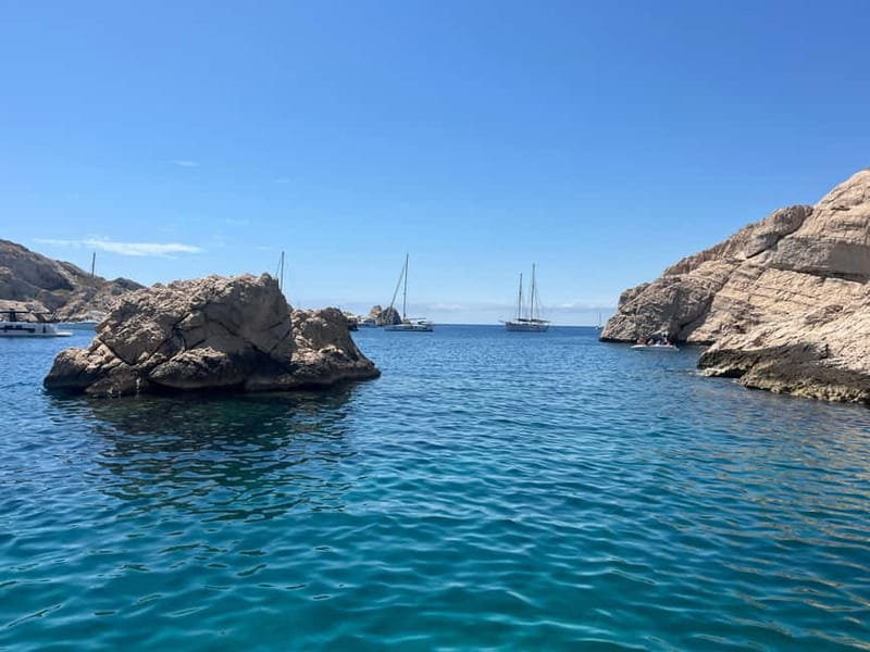 Marseille: Set sail for the Château d'If and the Frioul Islands - What the skipper adds