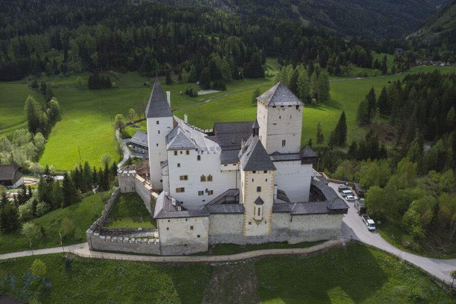 Mauterndorf: Castle Entrance Ticket - A castle above Mauterndorf and the Lungau region