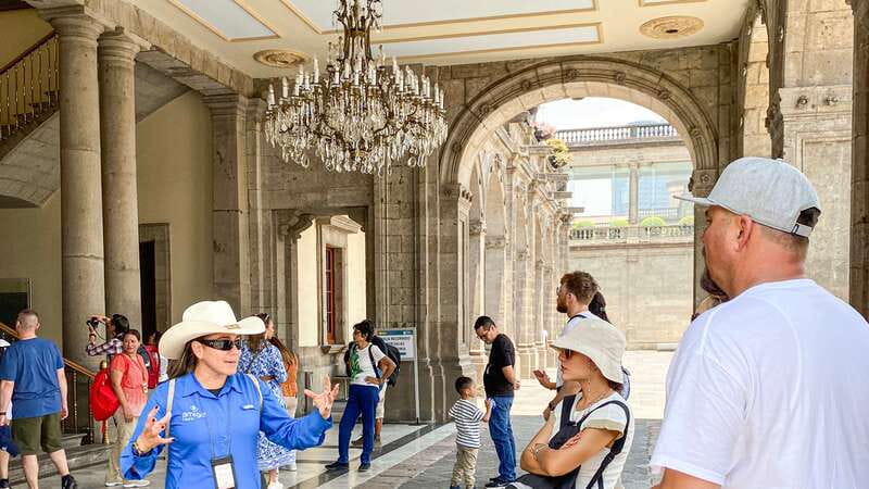 Mexico City: Chapultepec Castle and Anthropology Museum Tour - What you actually see in 100 minutes
