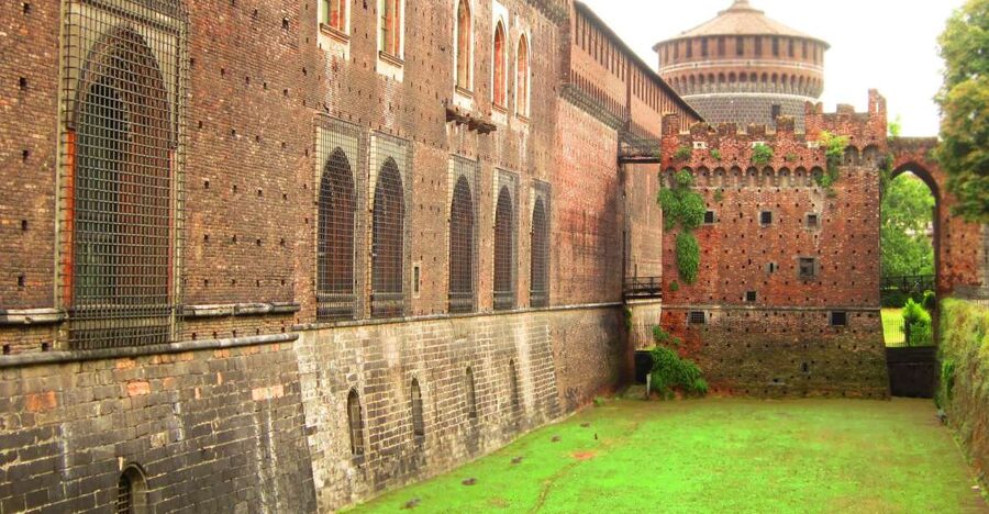 Milan Cathedral, Sforza Castle and Michelangelo’s Pietà Tour - Climbing to the Duomo terraces