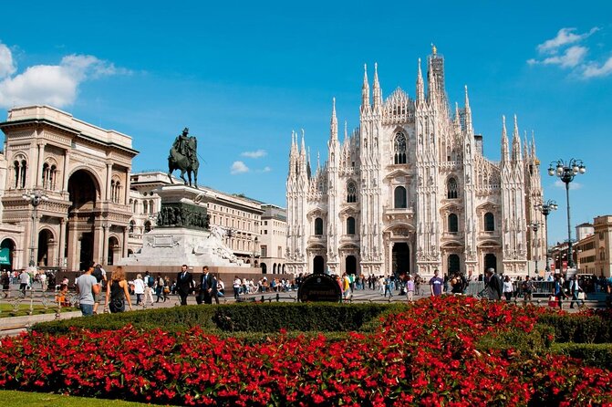 Milan: Private Tour - Duomo, Sforza Castle & Gelato Tasting - Why the Duomo rooftop is the right place to begin