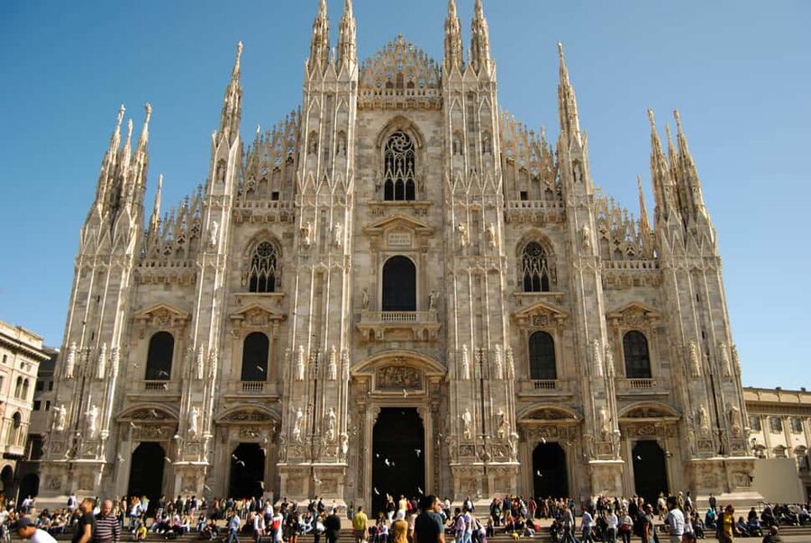 Milano: Highlights Private Tour, Duomo, Castle & Gelato - A local bar and the optional Ciacco gelato stop