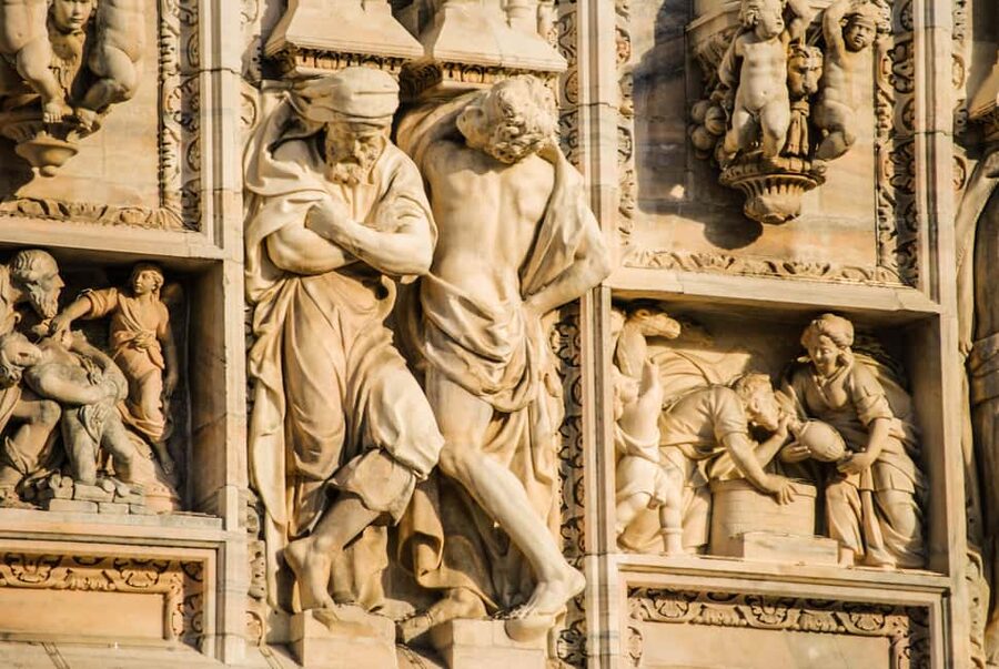 Milano: Highlights Private Tour, Duomo, Castle & Gelato - Piazza Mercanti and the Galleria Vittorio Emanuele II