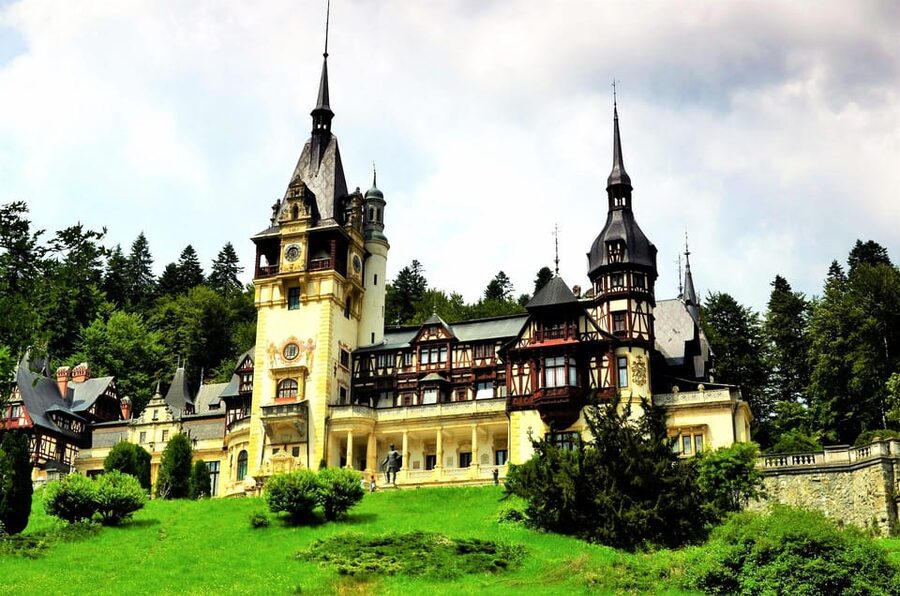 Minivan 8 Places : Dracula Castle, Peles, & Brasov Day Tour - Peleș Castle: Romania’s royal showpiece