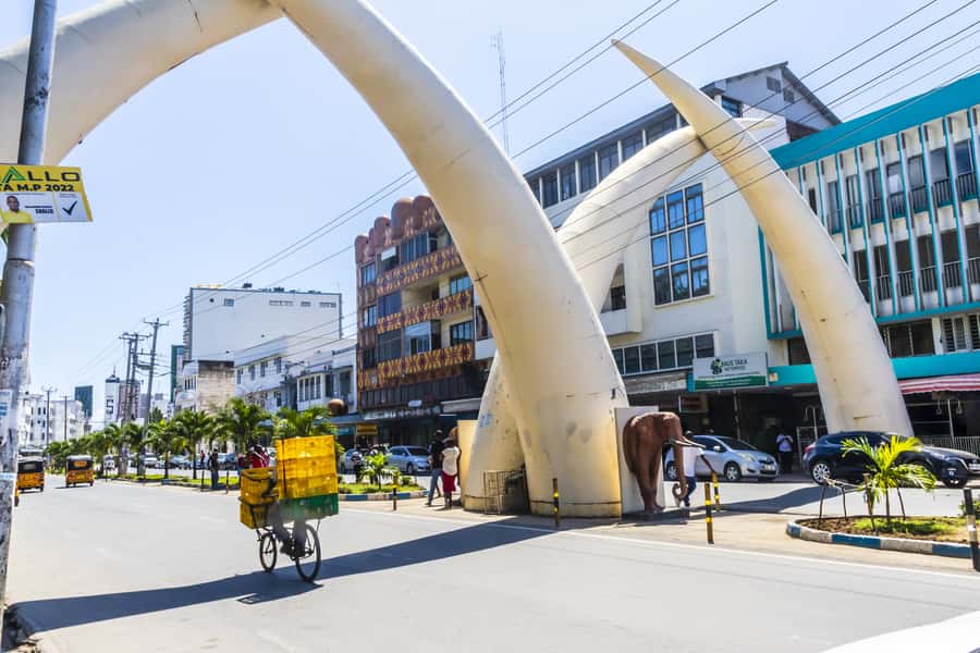 Mombasa City Tour: Fort Jesus Museum, Old Town & Haller Park - Indian Ocean views at Mama Ngina Waterfront